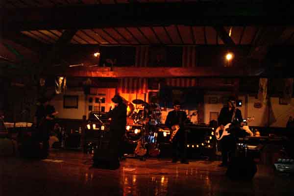 DAV-Hall-20020413_0025@